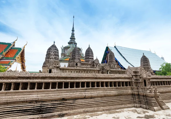 Pagode dourado, Grande Palácio — Fotografia de Stock