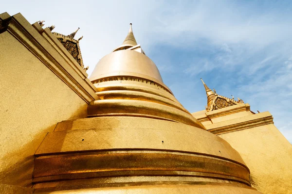 A golden pagoda, Grand Palace — Stock Photo, Image