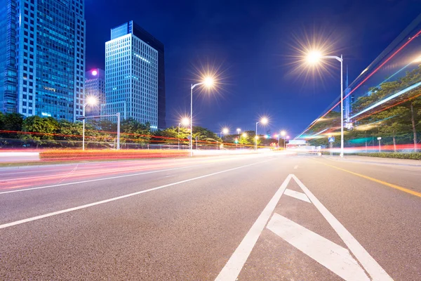 alacakaranlıkta sokak guangdong, Çin için hafif rotalar