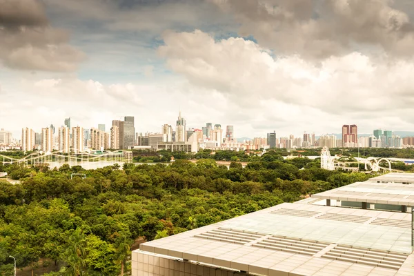 Vista aérea da cidade chinesa, Shenzhen — Fotografia de Stock