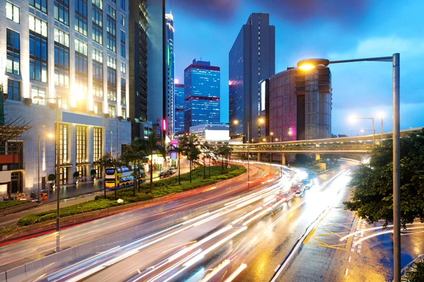 Verkehr in Hongkong in der Nacht — Stockfoto