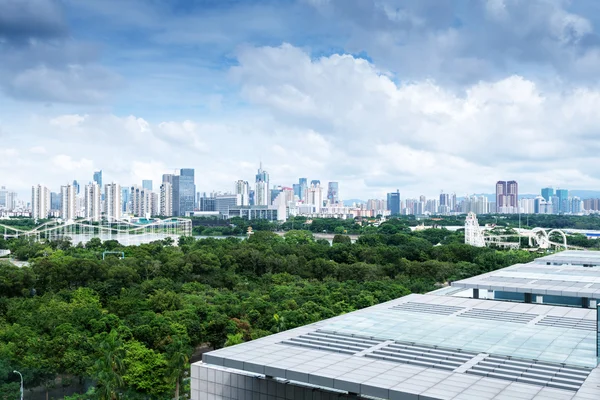 Flygfoto över kinesiska staden shenzhen — Stockfoto