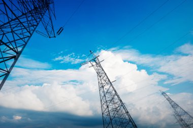 yüksek gerilim kule gökyüzü arka plan