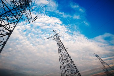 yüksek gerilim kule gökyüzü arka plan