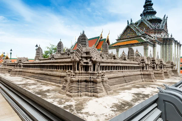 Golden pagoda, Grand Palace — Stock Photo, Image