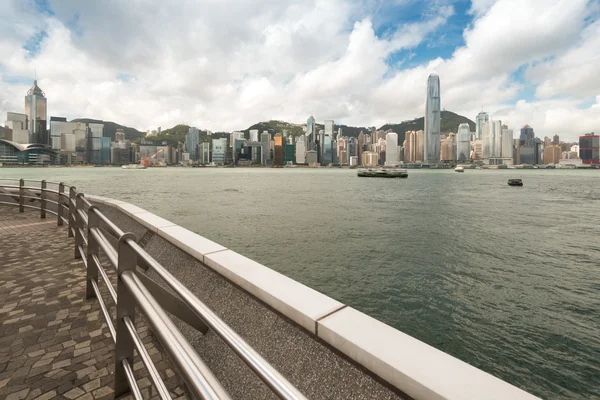 Hong Kong view of Victoria Harbor, Hong Kong Island business district. — Stock Photo, Image