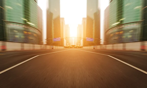 The sunset of the busy roads of major cities — Stock Photo, Image