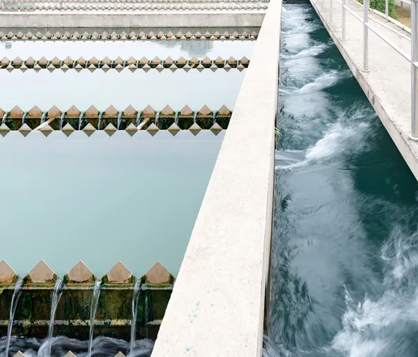 Modern kentsel atık su arıtma tesisi