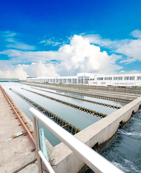 Modern urban wastewater treatment plant — Stock Photo, Image