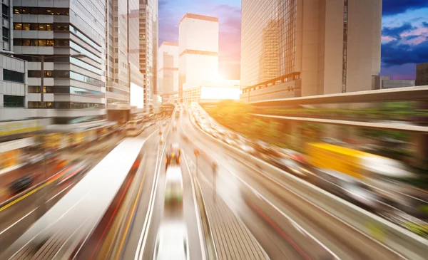 The sunset of the busy roads of major cities — Stock Photo, Image