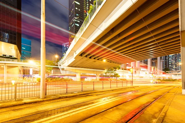 Hong Kong vista nocturna con luz del coche — Foto de Stock