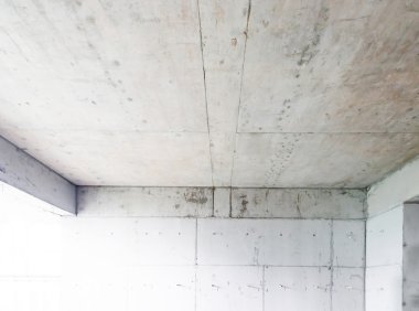 büyük beton bileşik veya boşluk