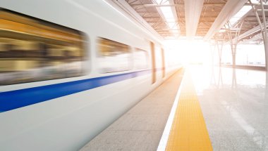 Tren Garı tren durağında 