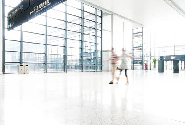 Passageiro no aeroporto de Shanghai pudong — Fotografia de Stock