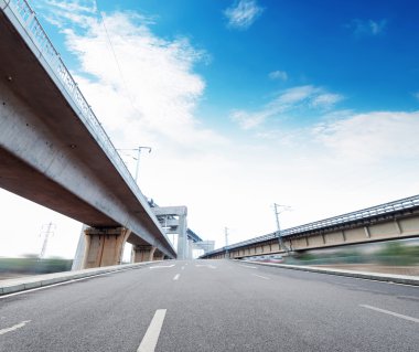Beton yol eğrisi Viyadüğü içinde Şanghay