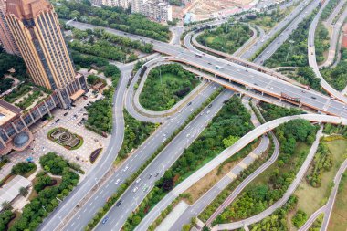 İnsansız hava aracı ile araç hareket hava görüntülü ulaşım kavşağı trafik yolu