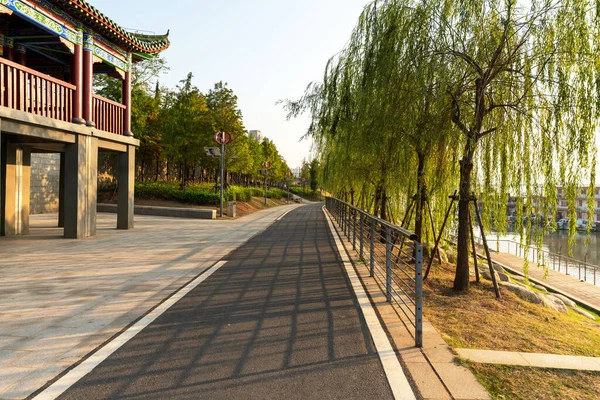 Walkway Modern City — Stock Photo, Image