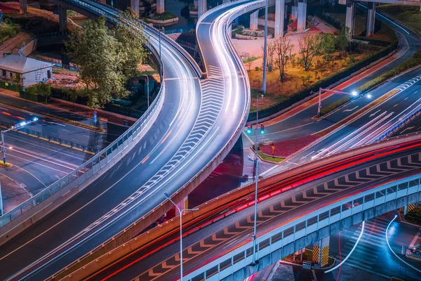 Nadjezd Světelné Stezky Krásné Zatáčky — Stock fotografie