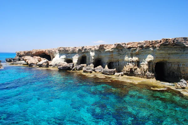 Deniz mağaraları yakın agia napa, Kıbrıs — Stok fotoğraf