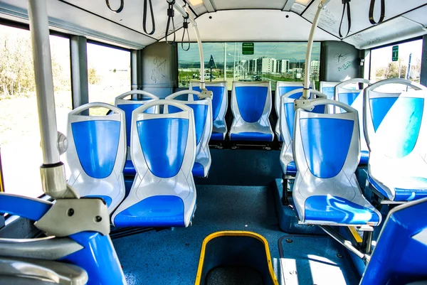 Sedadla kloubový autobus ve Španělsku — Stock fotografie