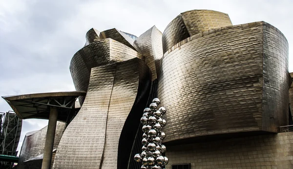 The modern Guggenheim museum — Stock Photo, Image