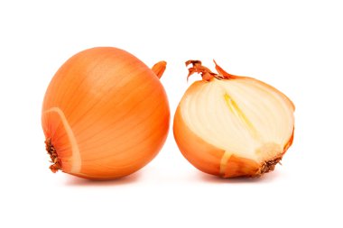 Beyaz arkaplanda soğanlar