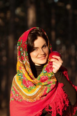 Ulusal başörtüsü Rus kız