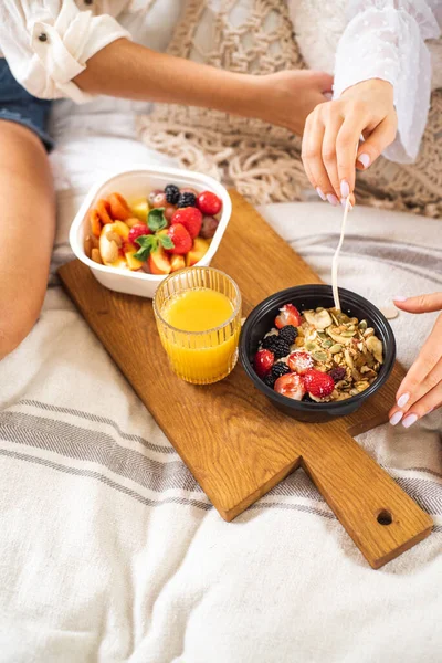 Granola Breakfast Healthy Eating Porridge Fruit Seeds Orange Juice Pleasant — Stock Photo, Image