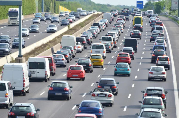 Stau auf deutschen Autobahnen — Stockfoto