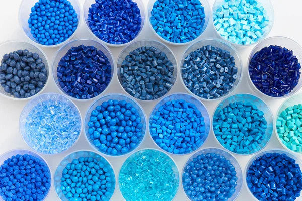 Különböző Kék Műanyag Gyanták Laborban Stock Kép