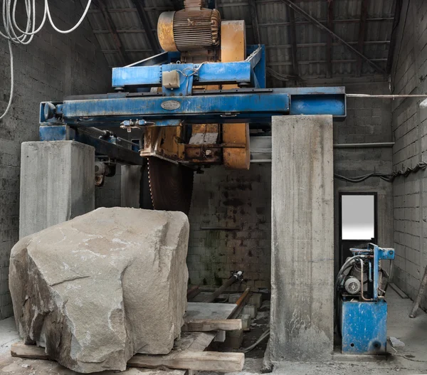 Stone industry - cutting line in saw mill — Stock Photo, Image