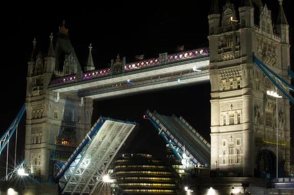 Tower Bridge open at night (close-up), London, UK — Stock Photo, Image