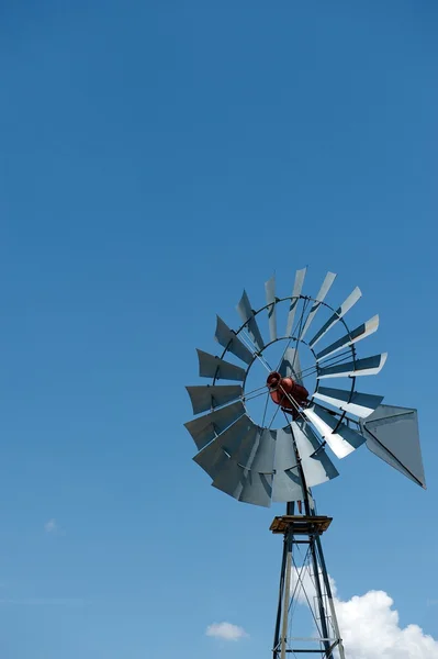 Odwiert wiatrak, west texas, nas — Zdjęcie stockowe