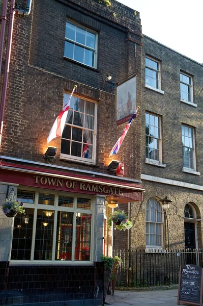 Town of Ramsgate pub, Wapping, Londres Imagen de stock