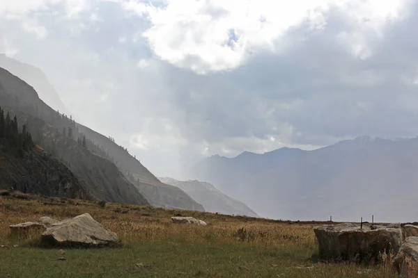 Kirgizië - regio van Midden tien shan — Stockfoto