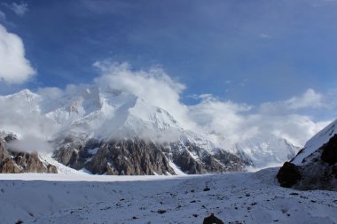 Kırgızistan - khan tengri (7,010 m) ana kamp.
