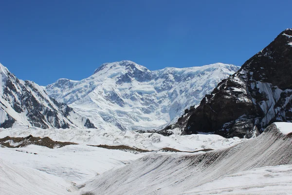 Kyrgyzstan - Pobeda Peak (Jengish Chokusu ) 7,439 m — Stock Photo, Image