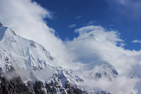 Kyrgyzstan - Khan Tengri (7,010 m). — Stock Photo, Image