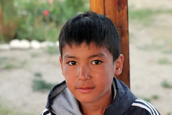 Kyrgyz Boy, região do lago Issyk Kul — Fotografia de Stock