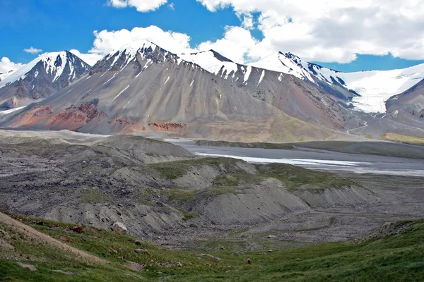 Montañas Tien Shan, región de Ak-Shyrak, Kirguistán — Foto de Stock