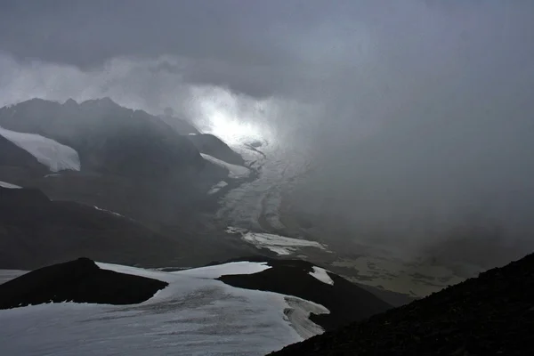 Ťan-Šan, ak-shirak regionu, Kyrgyzstán — Stock fotografie