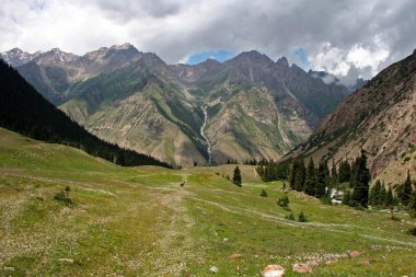ashukashka suu Vadisi, tien Tanrı Dağları, Kırgızistan