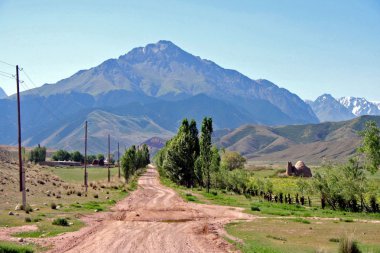 dzhuku Vadisi, tien Tanrı Dağları, Kırgızistan