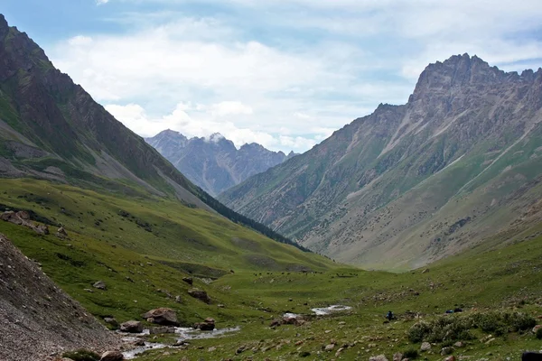 Valle de Dzhuku, montañas Tien Shan, Kirguistán —  Fotos de Stock