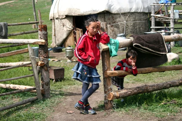 Campo de Yurt na Ásia Central — Fotografia de Stock