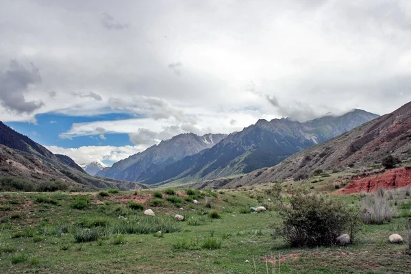 Dzhuku údolí, Ťan-Šan, Kyrgyzstán — Stock fotografie