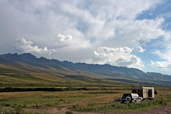 Tien shan-gebergte, Kirgizië — Stockfoto