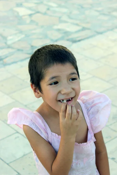 Νεαρή κοπέλα Ουζμπεκιστάν — Φωτογραφία Αρχείου