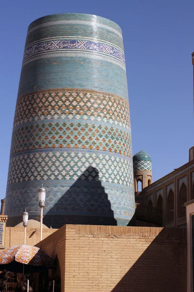 Kalta-minor minaret in Xiva stad in Oezbekistan — Stockfoto