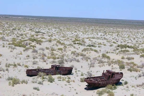 The ships in desert, Aral Sea - Uzbekistan — Stock Photo, Image